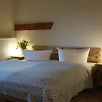 Baeumi-hof Casa de hóspedes 3*