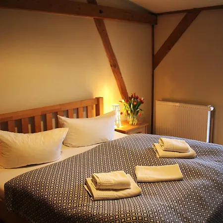 Baeumi-hof 3*