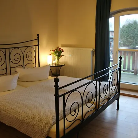 Baeumi-hof 3*