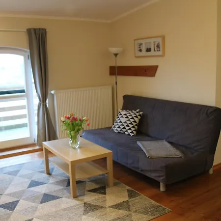 Baeumi-hof 3*